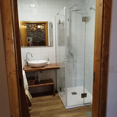 Valados Do Outeiro - *