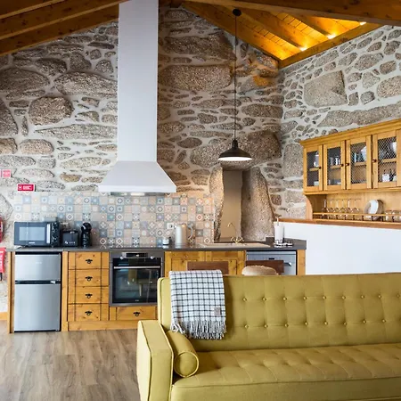 Valados Do Outeiro - *