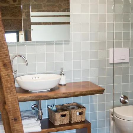 Valados Do Outeiro - *